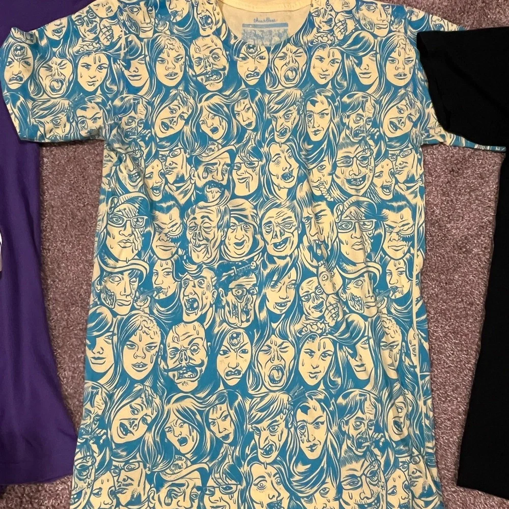 Threadless Vintage small T-shirt Bundle. - Picture 4 of 8